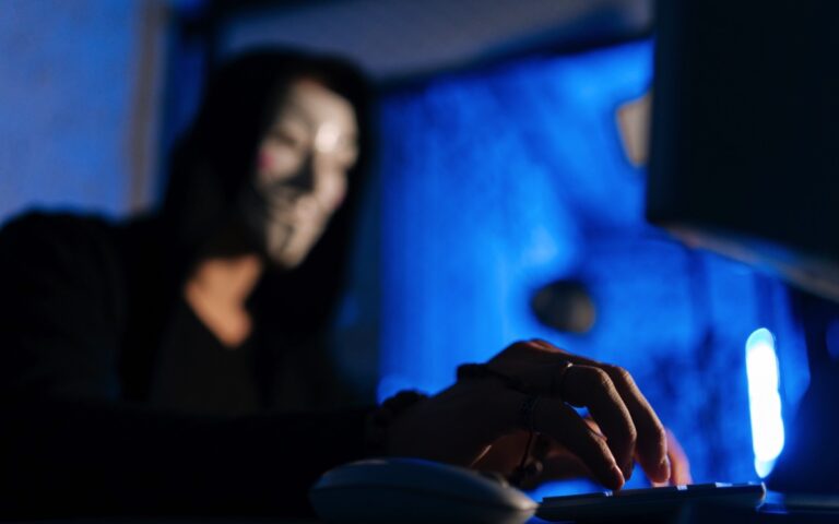 Cybercriminalité organisée : comment ce gang de pirates déjoue toutes les protections