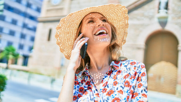 Forfait mobile B&YOU 200 Go à 16,99 € : l’offre idéale pour des vacances sans contraintes
