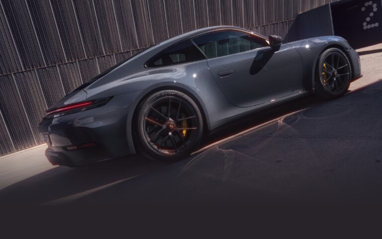 Porsche 911 : la marque confirme son choix audacieux et rassure les passionnés