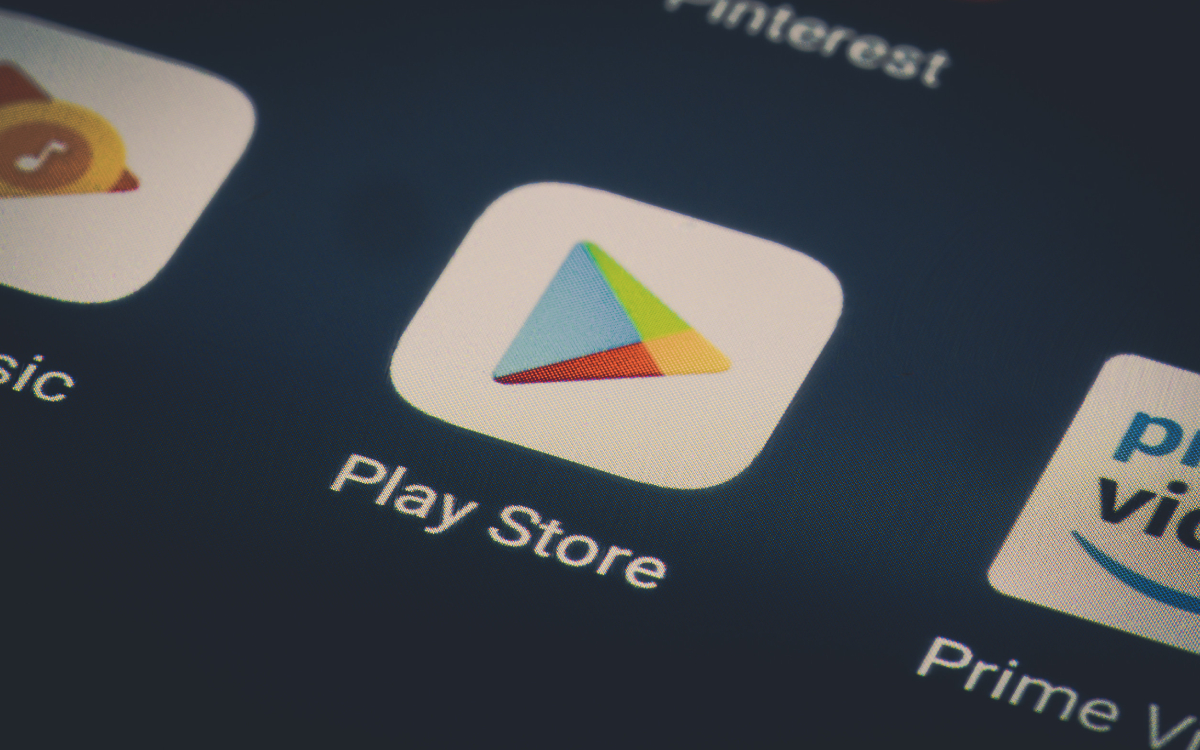 Google Play Store : la recherche vocale en français débarque enfin