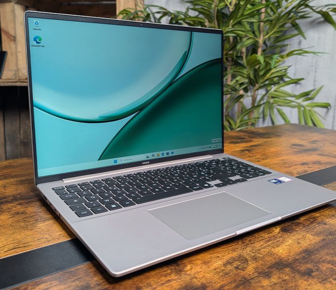 Honor MagicBook 16 2026 : un ultraportable à moins de 1000 € qui divise