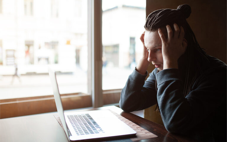 WSUS en panne chez Microsoft : pourquoi vos mises à jour Windows sont-elles si lentes ?