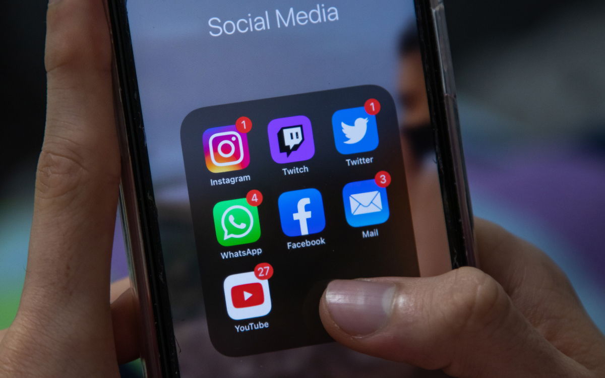 Réseaux sociaux pour mineurs : pourquoi l’interdiction avant 15 ans a été retoquée
